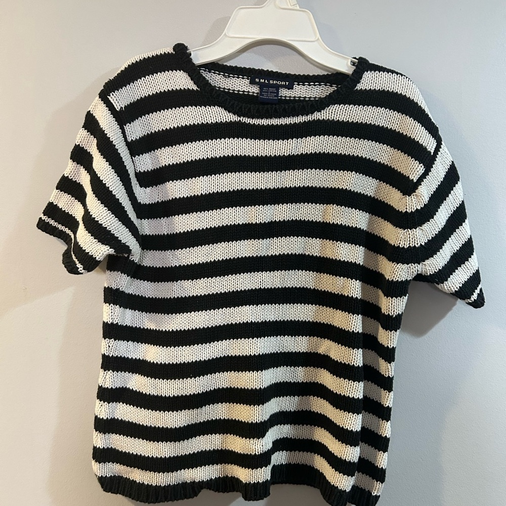 SML Sport Black and White Knit short sleeve Sweater size large